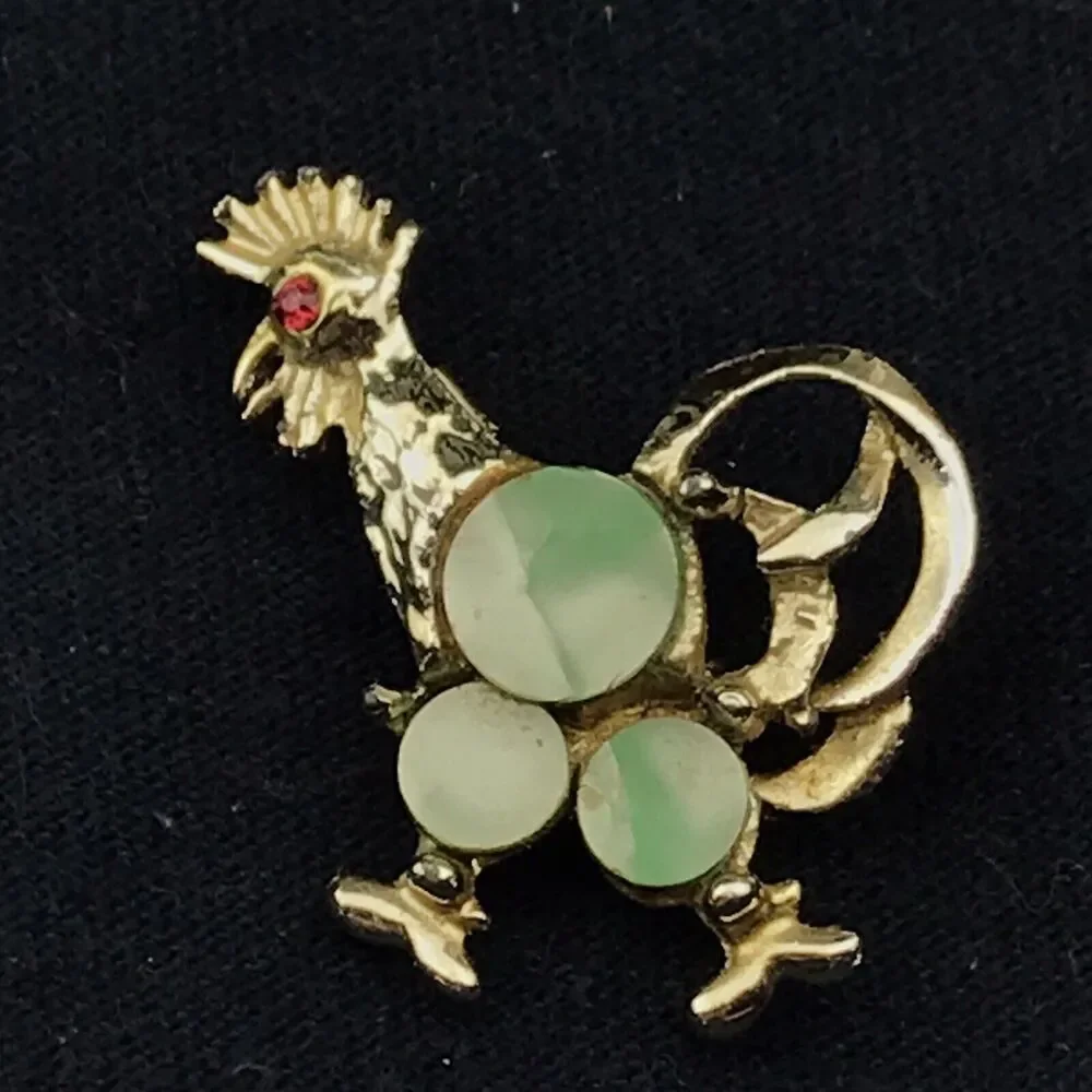 Rooster Gold Tone Enamel Brooch Pin Vintage Jeweled Eye
